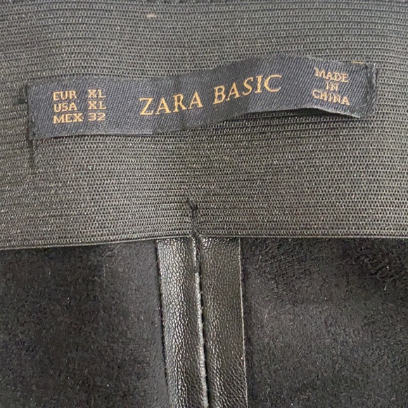 ZARA faux leather skinny pants with ankle zip - Picture 4 of 4